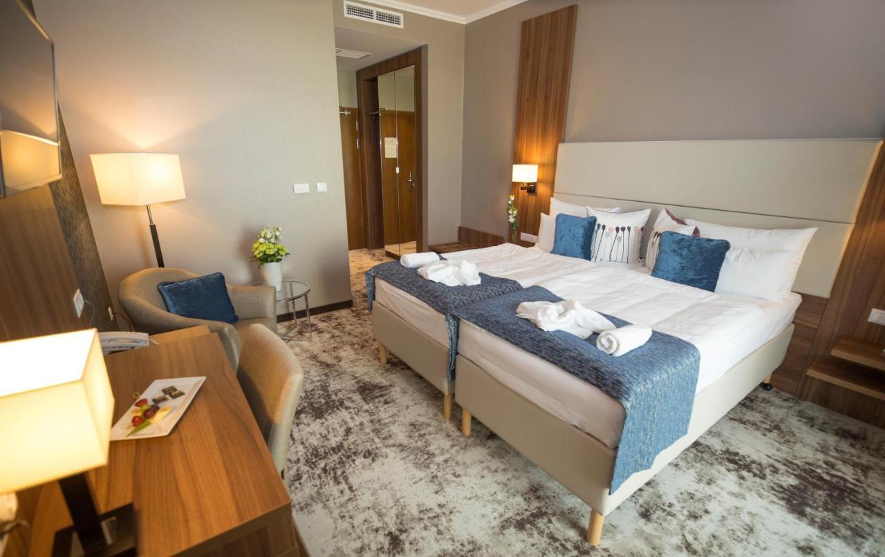Outlet Hotel Polgar Luaran gambar